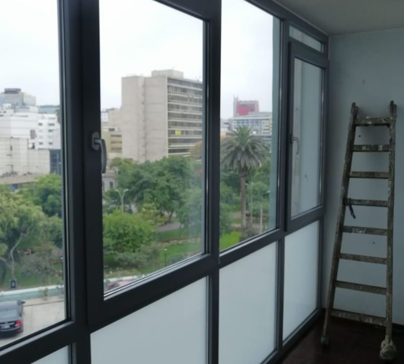 Ventanas antiruido caseras vs profesionales: ¿Qué opción elegir?