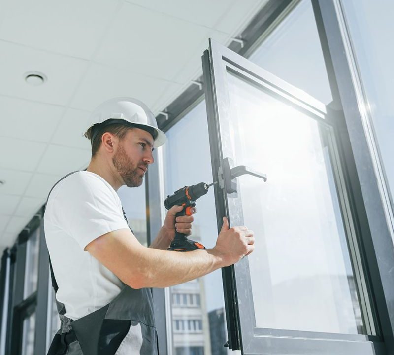 Errores comunes al instalar mamparas para balcones y cómo evitarlos