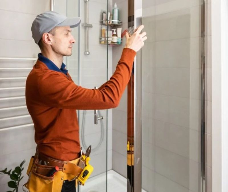 Mantenimiento de mamparas de PVC para exteriores: guía completa en Lima