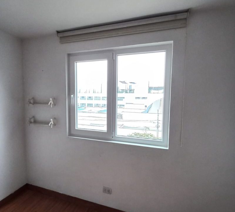 Ventanas antiruido de PVC vs. aluminio ¿cuál aísla mejor