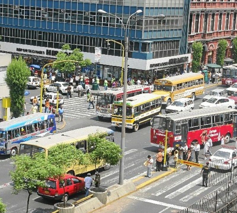 Zonas más ruidosas de Lima donde instalar ventanas antiruido