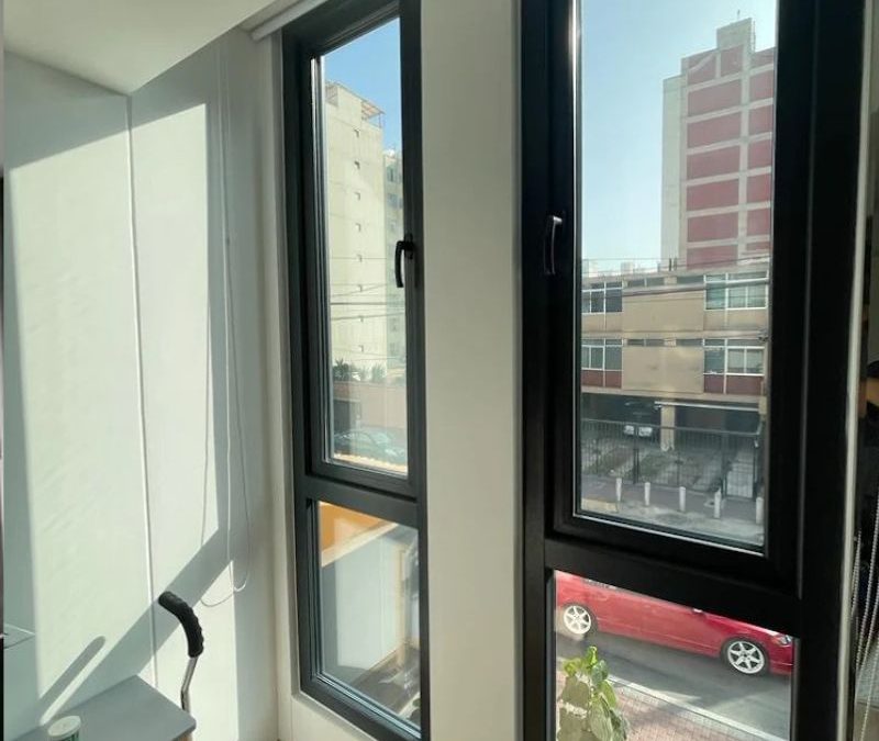 ¿Las ventanas antiruido requieren permisos especiales para su instalación